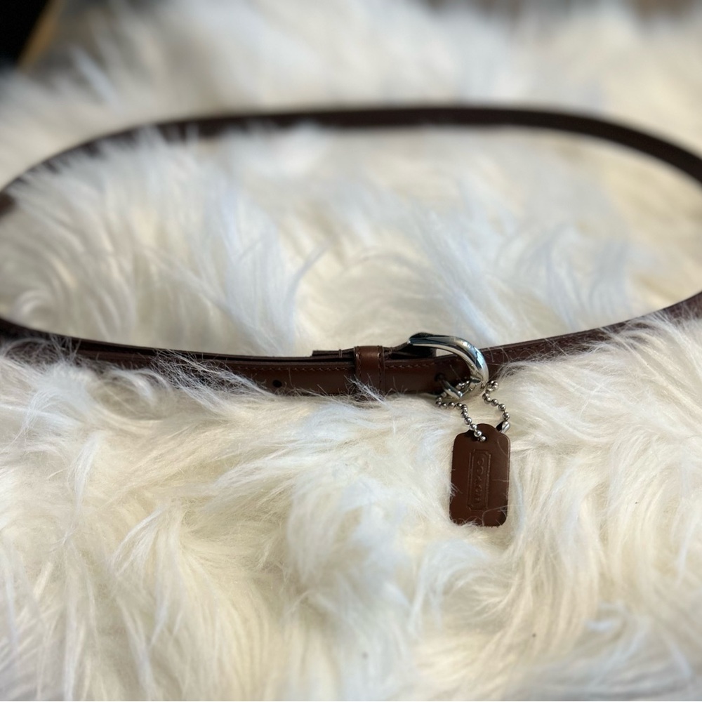 Women’s Coach Brown Belt w/ logo charm Size Large (40”)